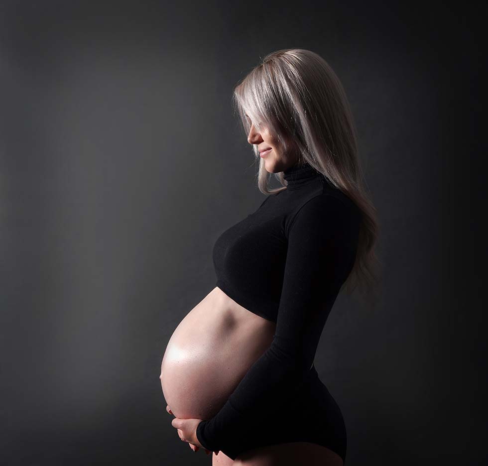 Baby Bump Photoshoot - Pregnancy Photoshoot - Oldham