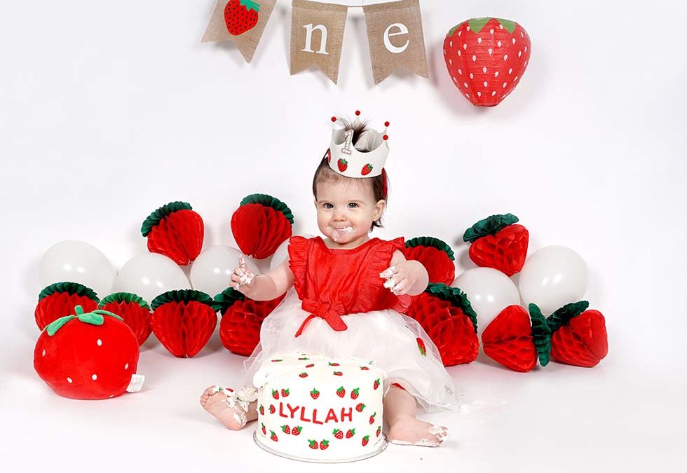 1st Birthday Strawberry Cake Smash