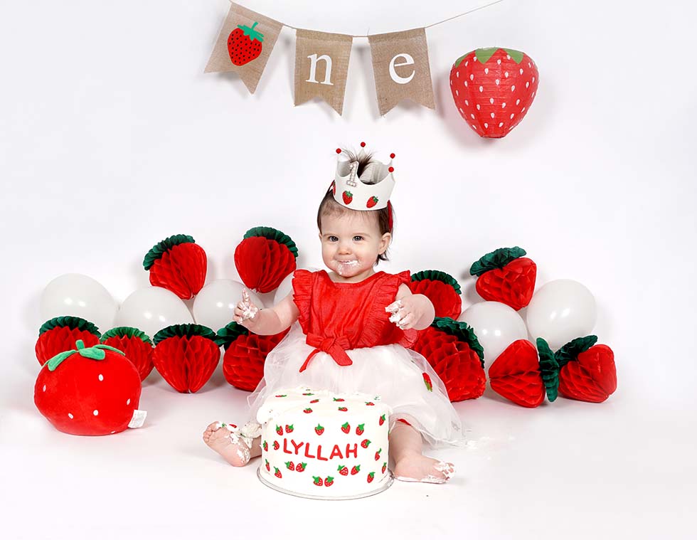 cake smash, cake smashing, 1st birthday, cake smash photoshoot, photo shoot